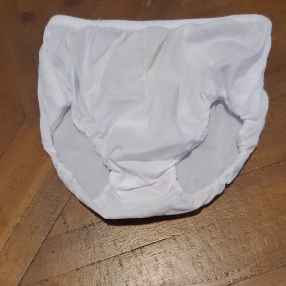 🐻 Target Classic White Diaper Cover